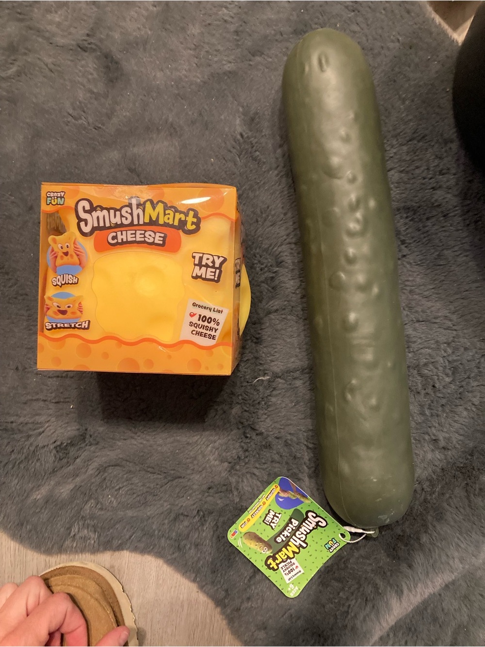 Green Squeezable Pickle Plush Toy - Novelty Stress Toy viral 5 below!!